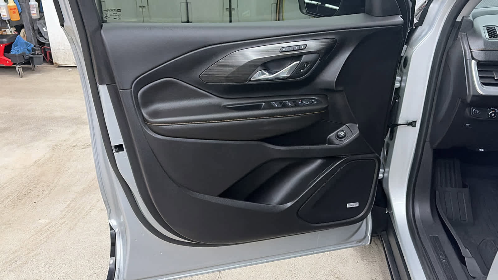 Certified 2021 GMC Terrain SLT w/ Infotainment Package II image 5