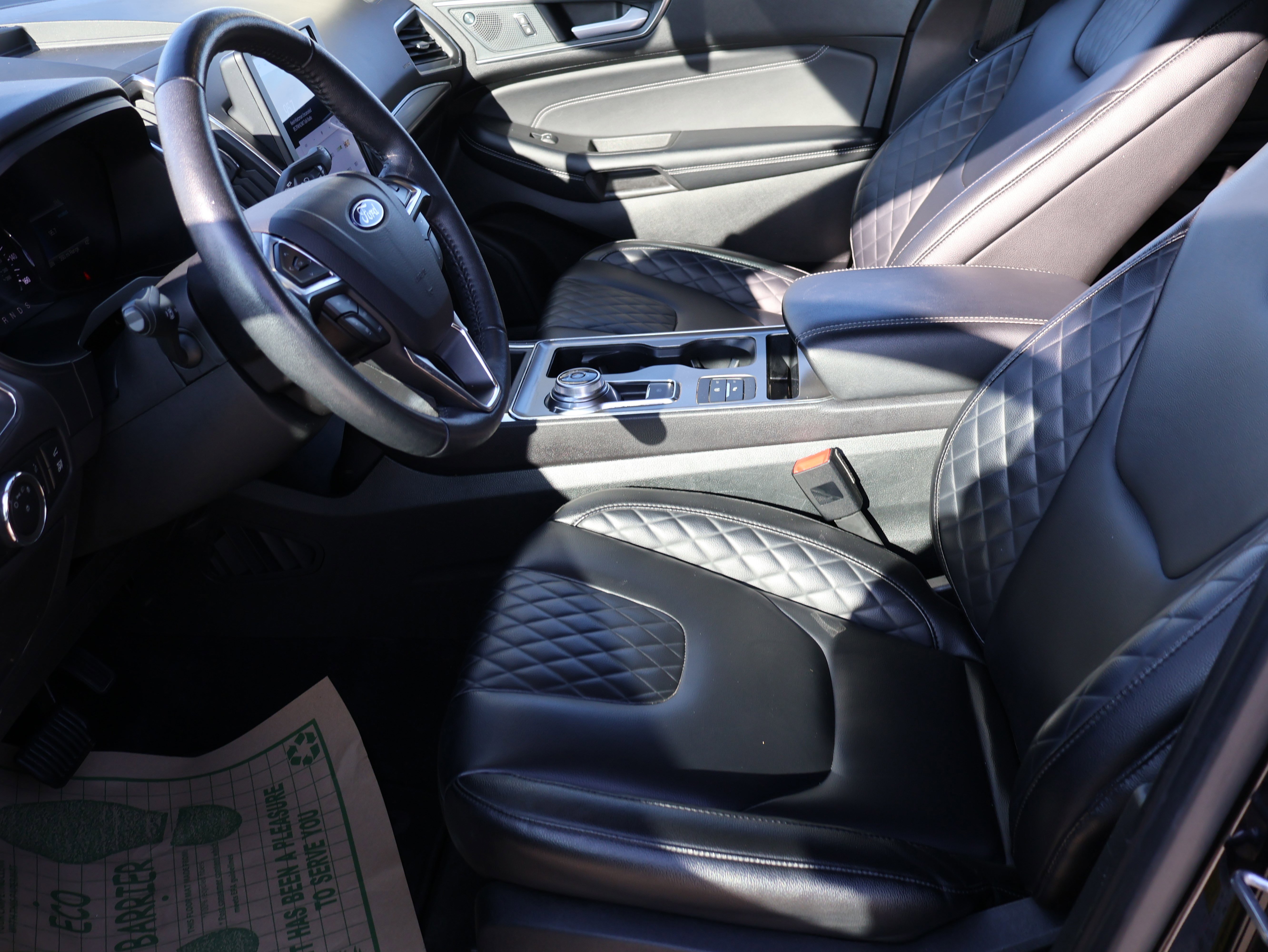 Used 2024 Ford Edge Titanium image 38