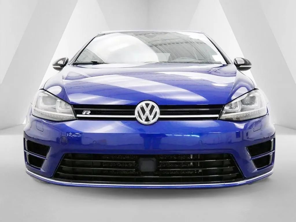 Used 2017 Volkswagen Golf R 4-Door AWD/4WD image 2