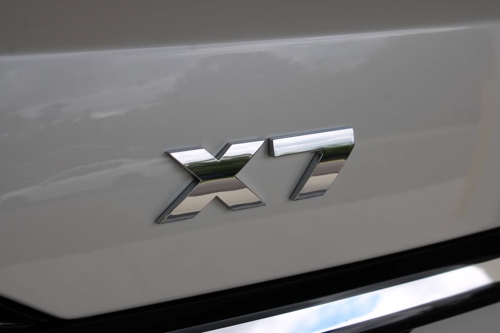 New 2027 BMW X7 M60i AWD/4WD image 34