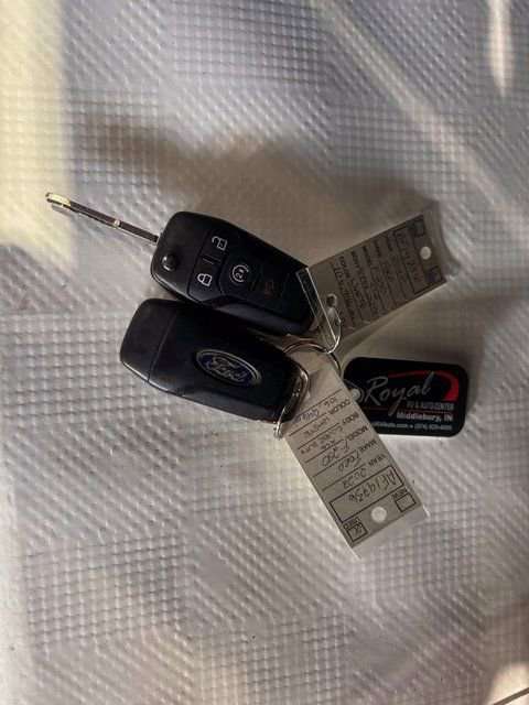 Used 2022 Ford F250 XLT w/ XLT Value Package image 32