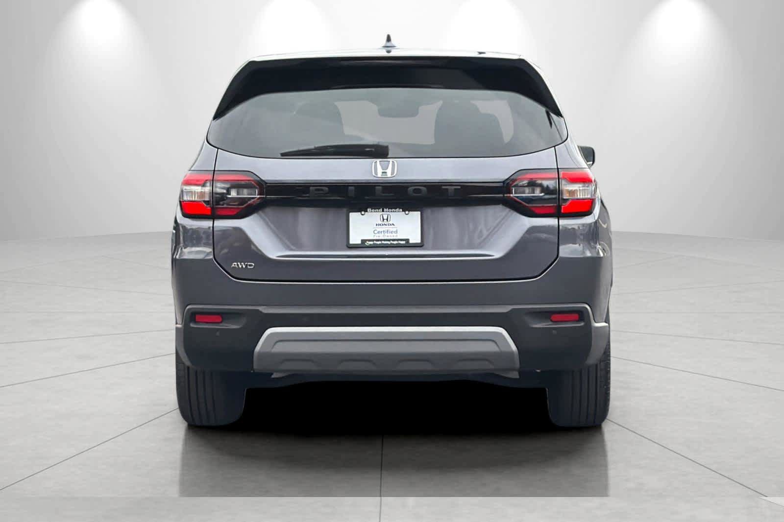Used 2025 Honda Pilot EX-L image 7