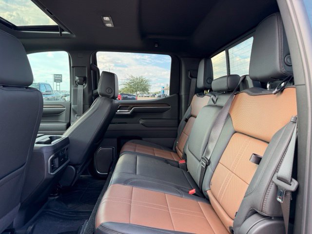 Used 2026 Chevrolet Silverado 1500 High Country AWD/4WD image 13