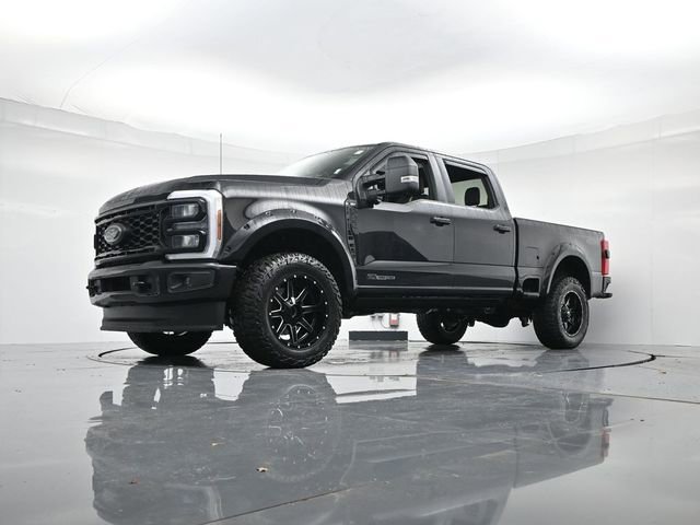 New 2025 Ford F250 XLT w/ Black Appearance Package image 33