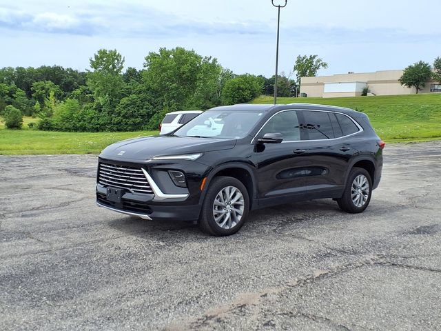 Used 2025 Buick Enclave Preferred AWD/4WD image 53