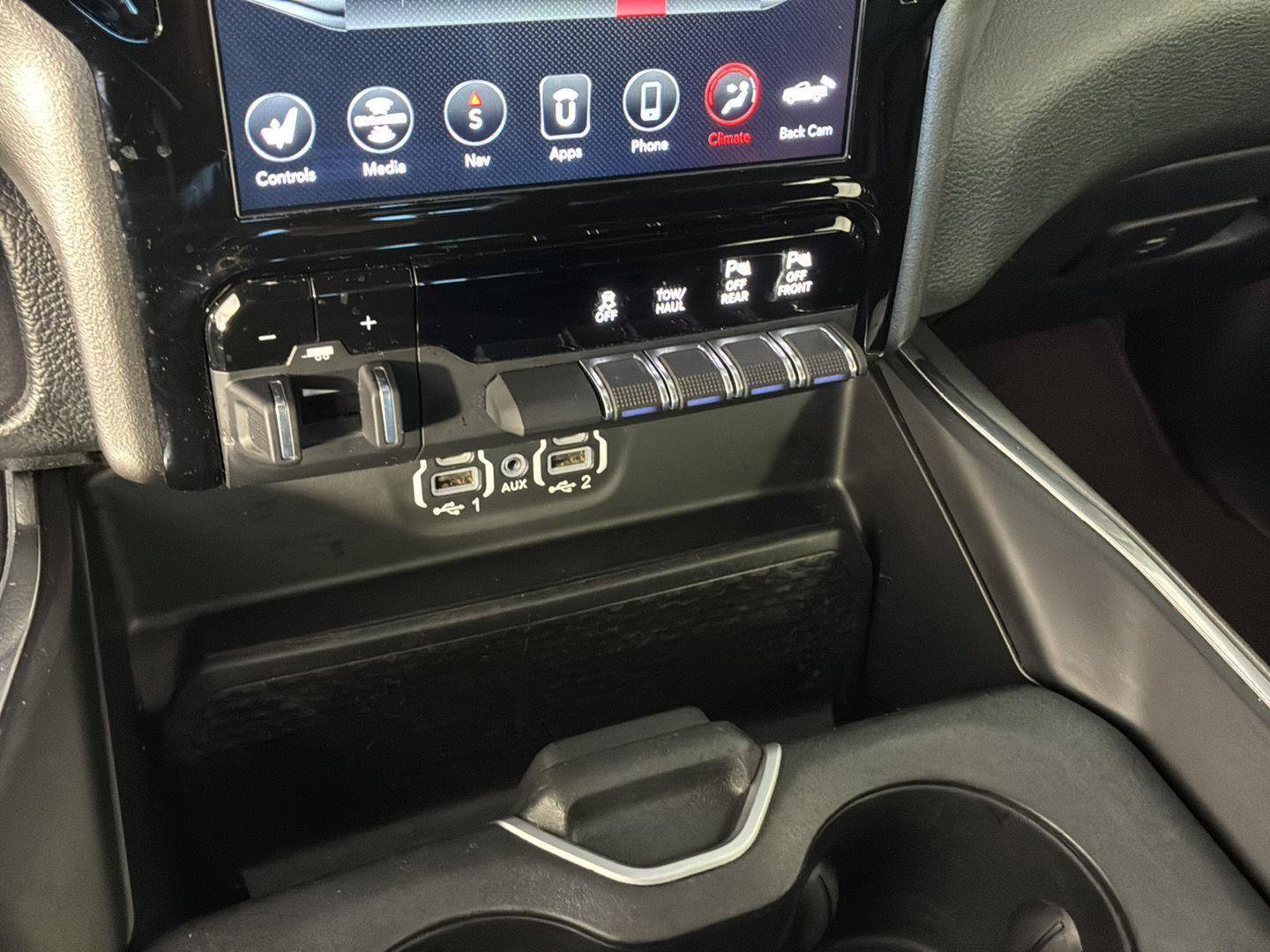 Used 2020 RAM 1500 Laramie w/ Sport Appearance Package AWD/4WD image 41