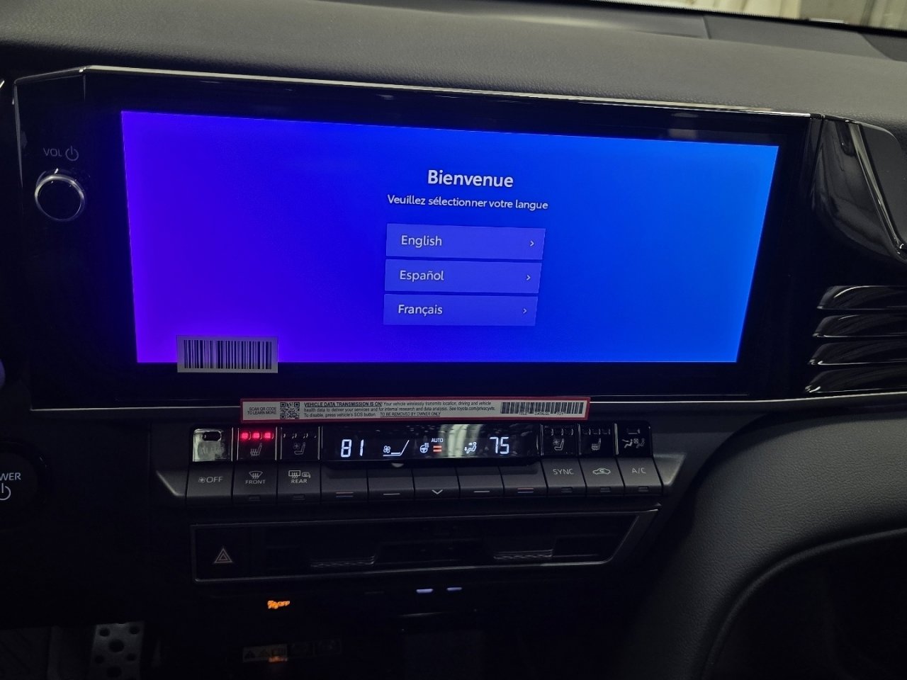 New 2026 Toyota Camry Hybrid FWD image 30