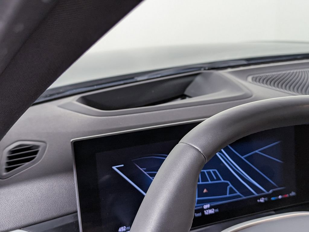 Used 2025 BMW 330i xDrive Sedan w/ M Sport Package image 15