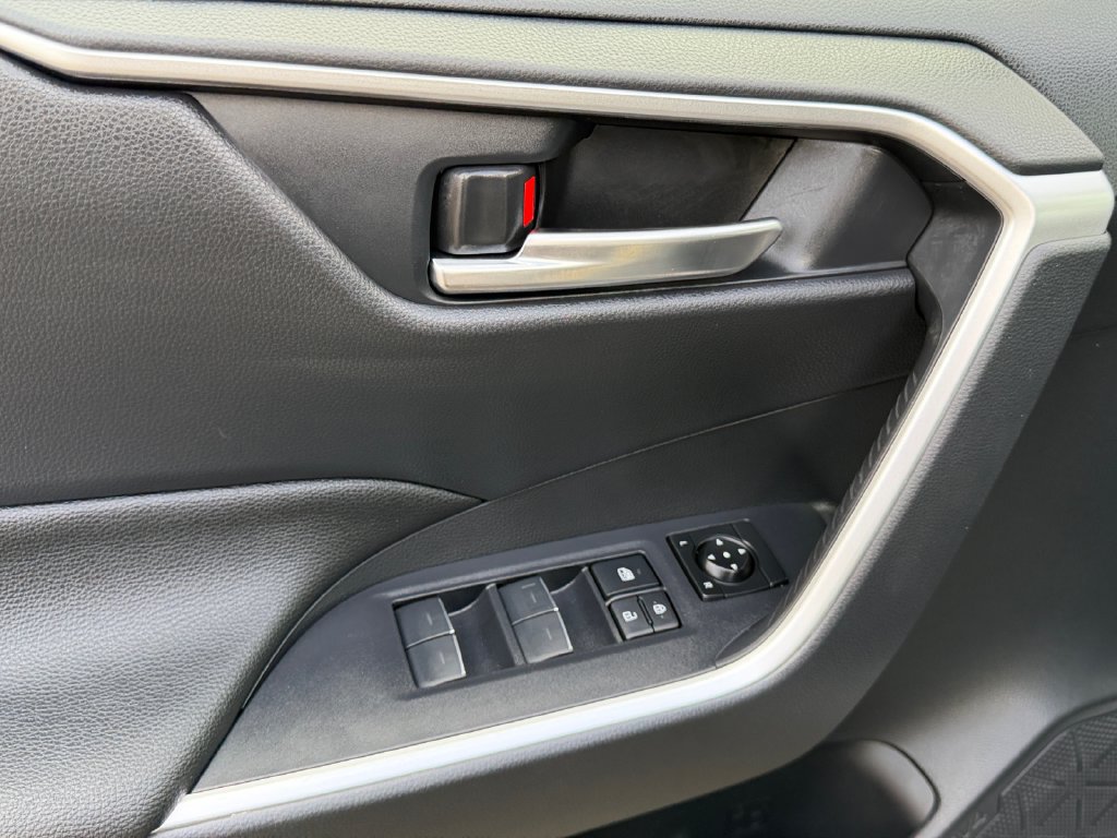Used 2024 Toyota RAV4 SE w/ Weather & Moonroof Package AWD/4WD image 13