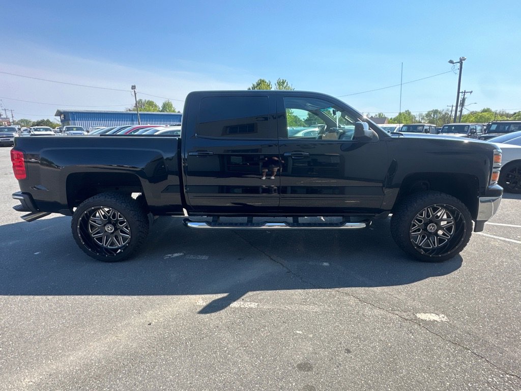Used 2015 Chevrolet Silverado 1500 LT w/ All Star Edition AWD/4WD image 6