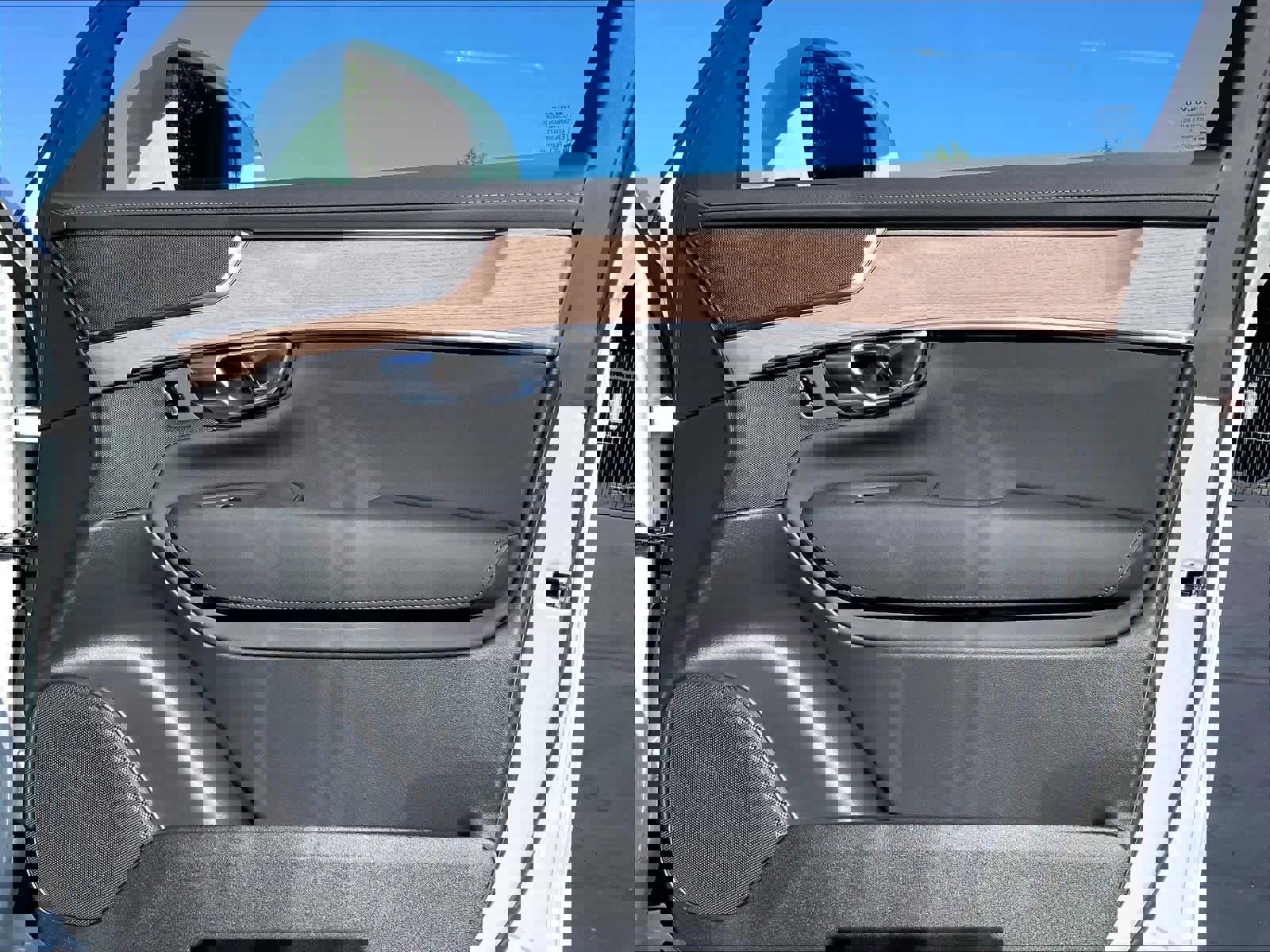 New 2026 Volvo XC90 T8 Core AWD/4WD image 31