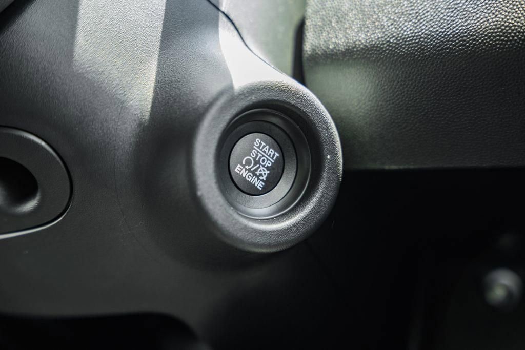 New 2025 RAM ProMaster 3500 w/ Quick Order Package 22G SLT image 22