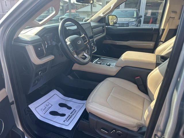 Used 2024 Ford Expedition Limited image 22