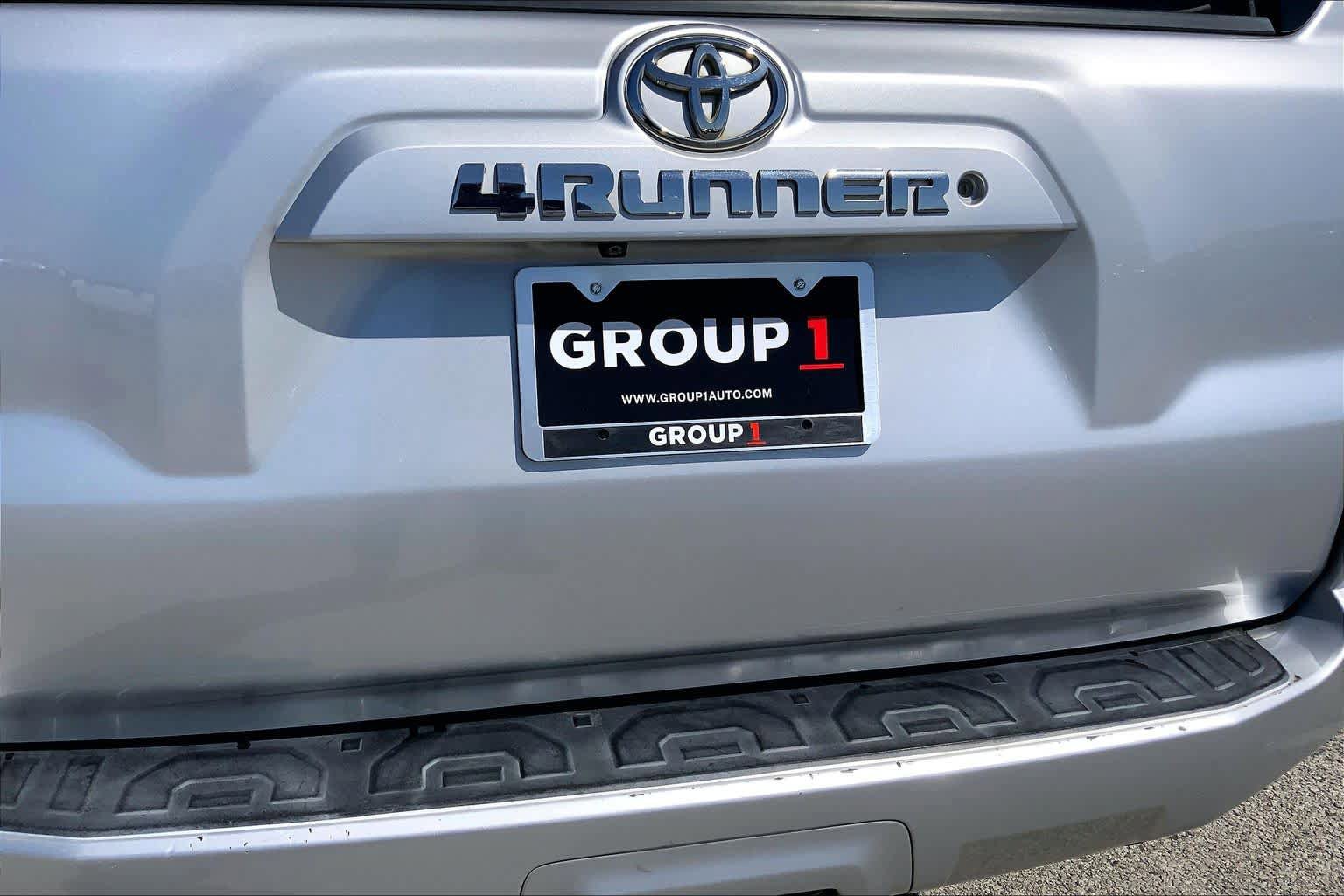Used 2015 Toyota 4Runner SR5 image 10