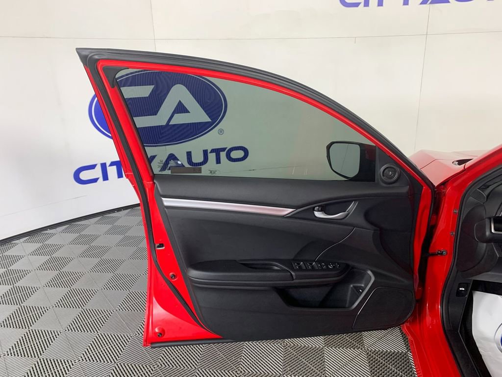Used 2019 Honda Civic Sport image 14