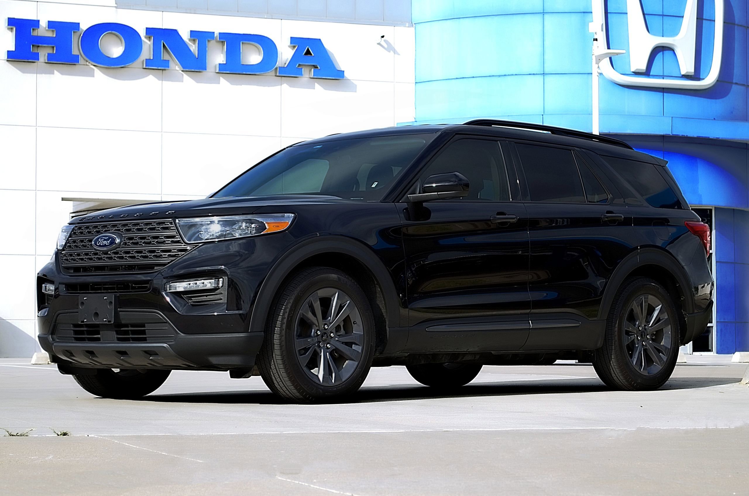 Used 2023 Ford Explorer XLT w/ Equipment Group 202A
