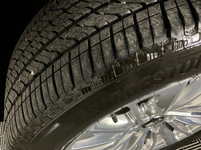Certified 2026 Cadillac Escalade Luxury AWD/4WD image 38