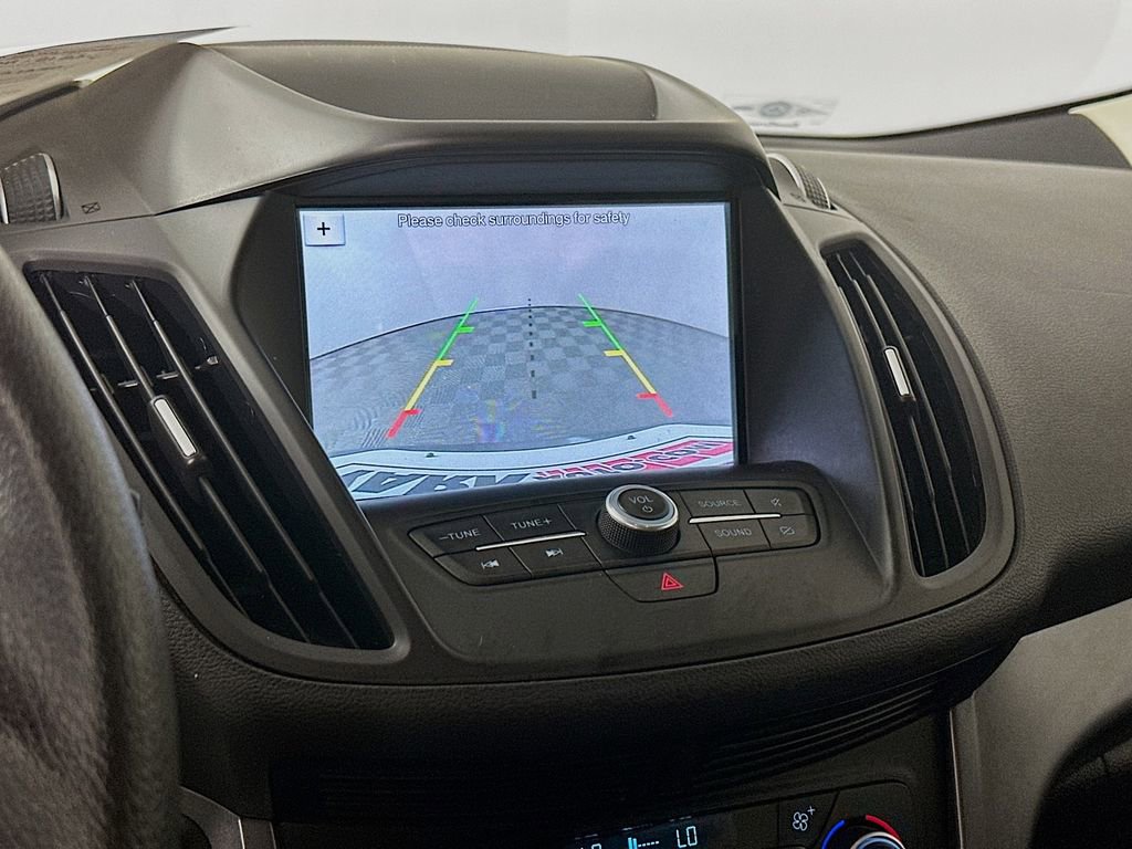 Used 2019 Ford Escape SE FWD image 18