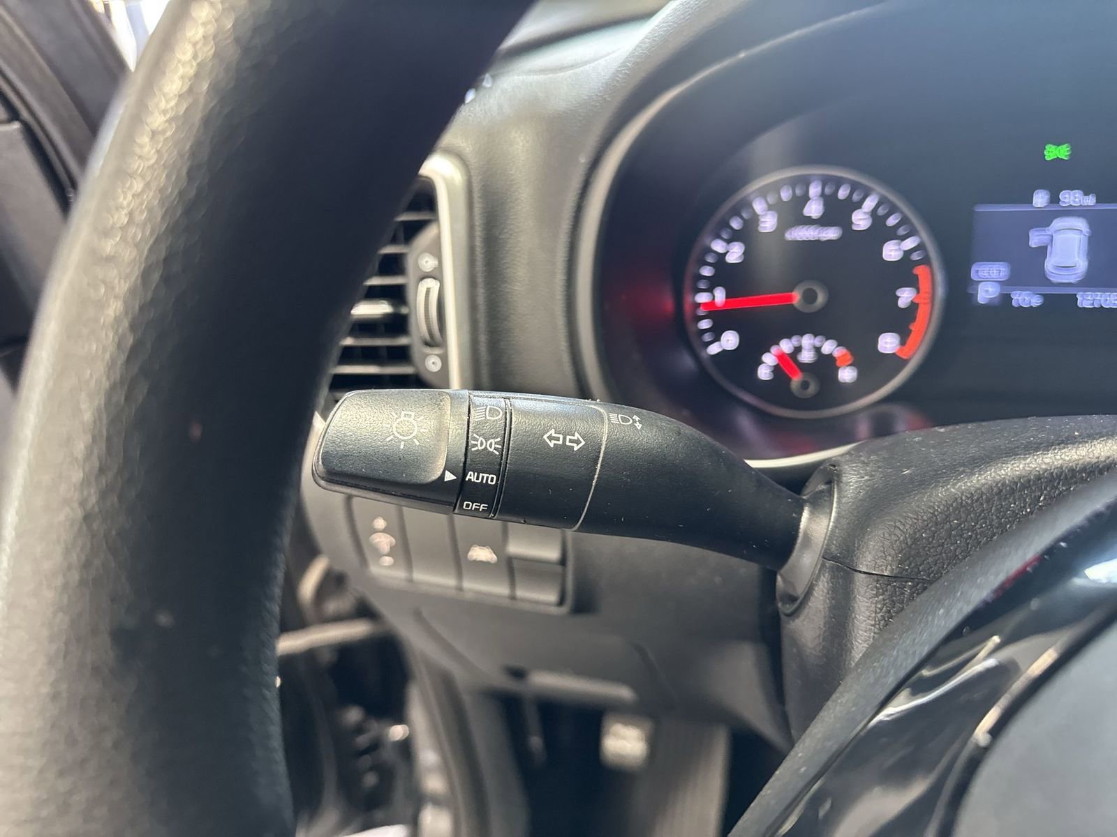 Used 2022 Kia Sportage LX FWD image 19