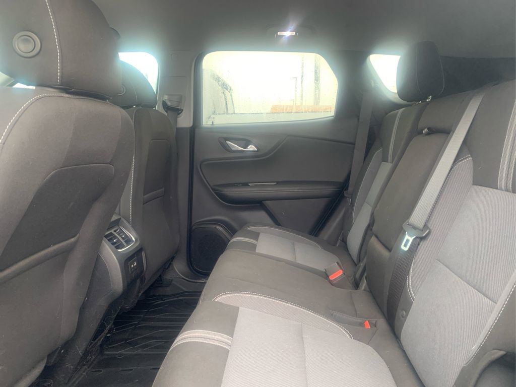 Used 2023 Chevrolet Blazer LT w/ Midnight/Sport Edition image 9