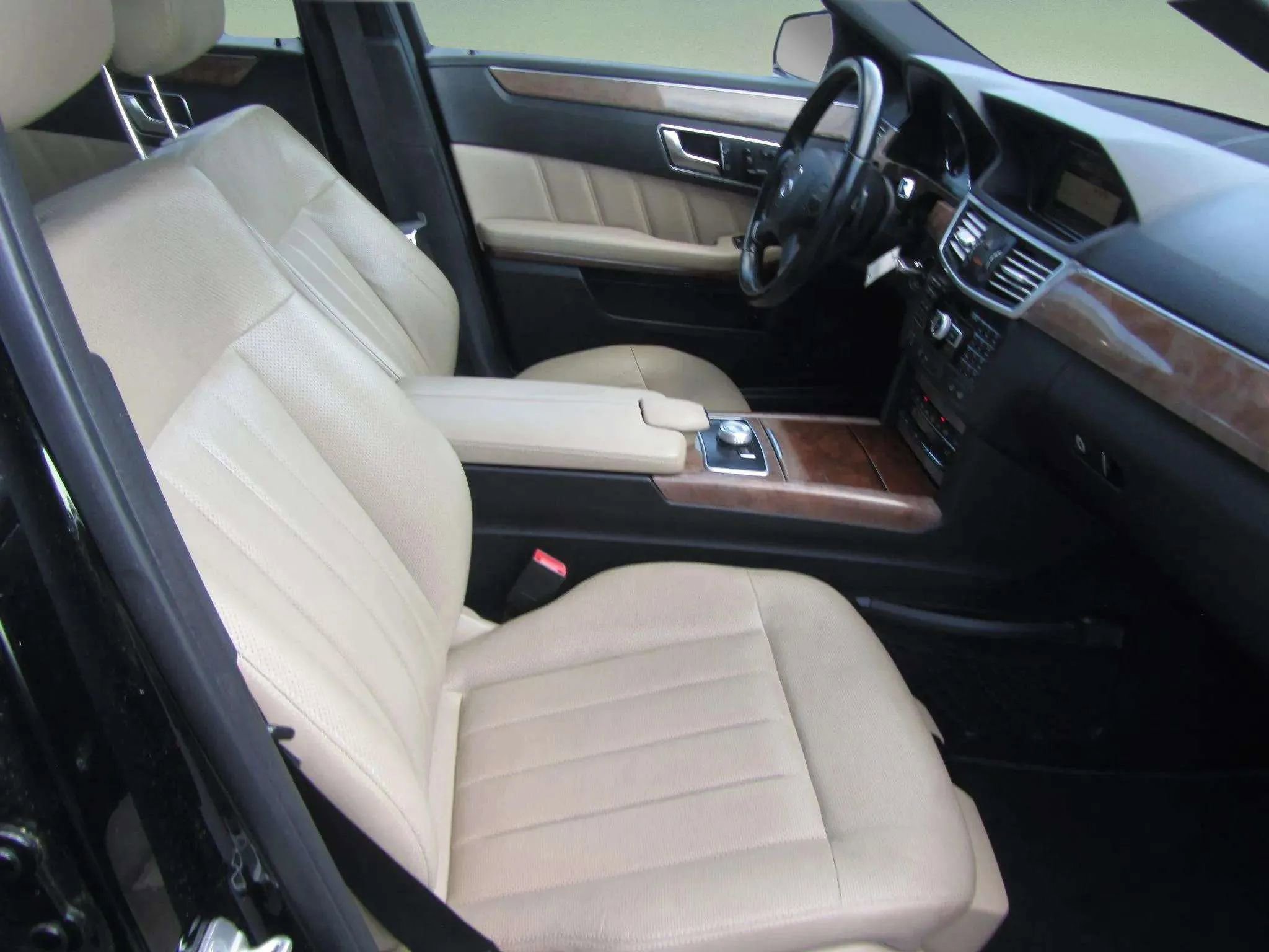 Used 2012 Mercedes-Benz E 350 BlueTEC Sedan image 33