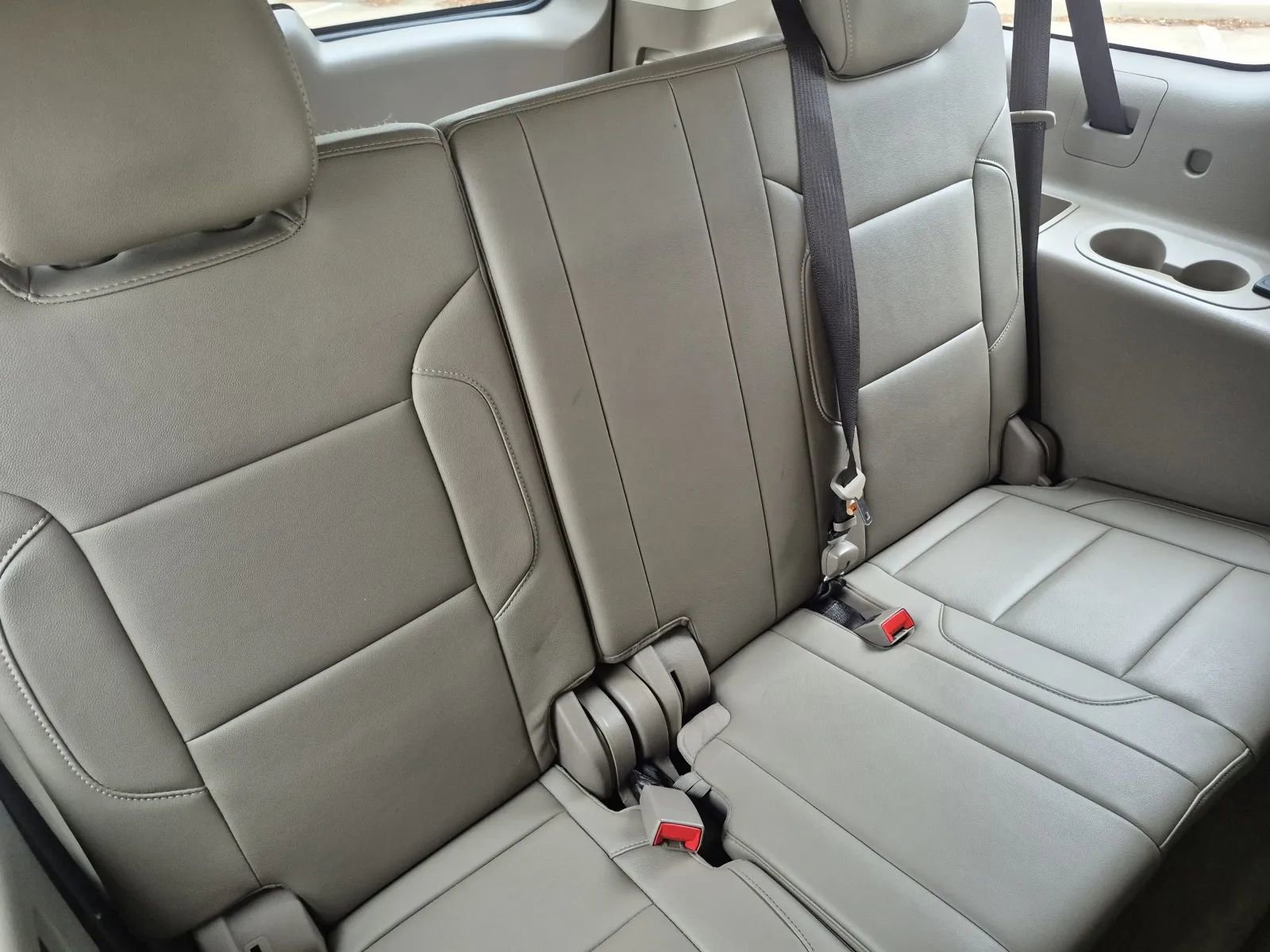 Used 2018 Chevrolet Suburban LT AWD/4WD image 21