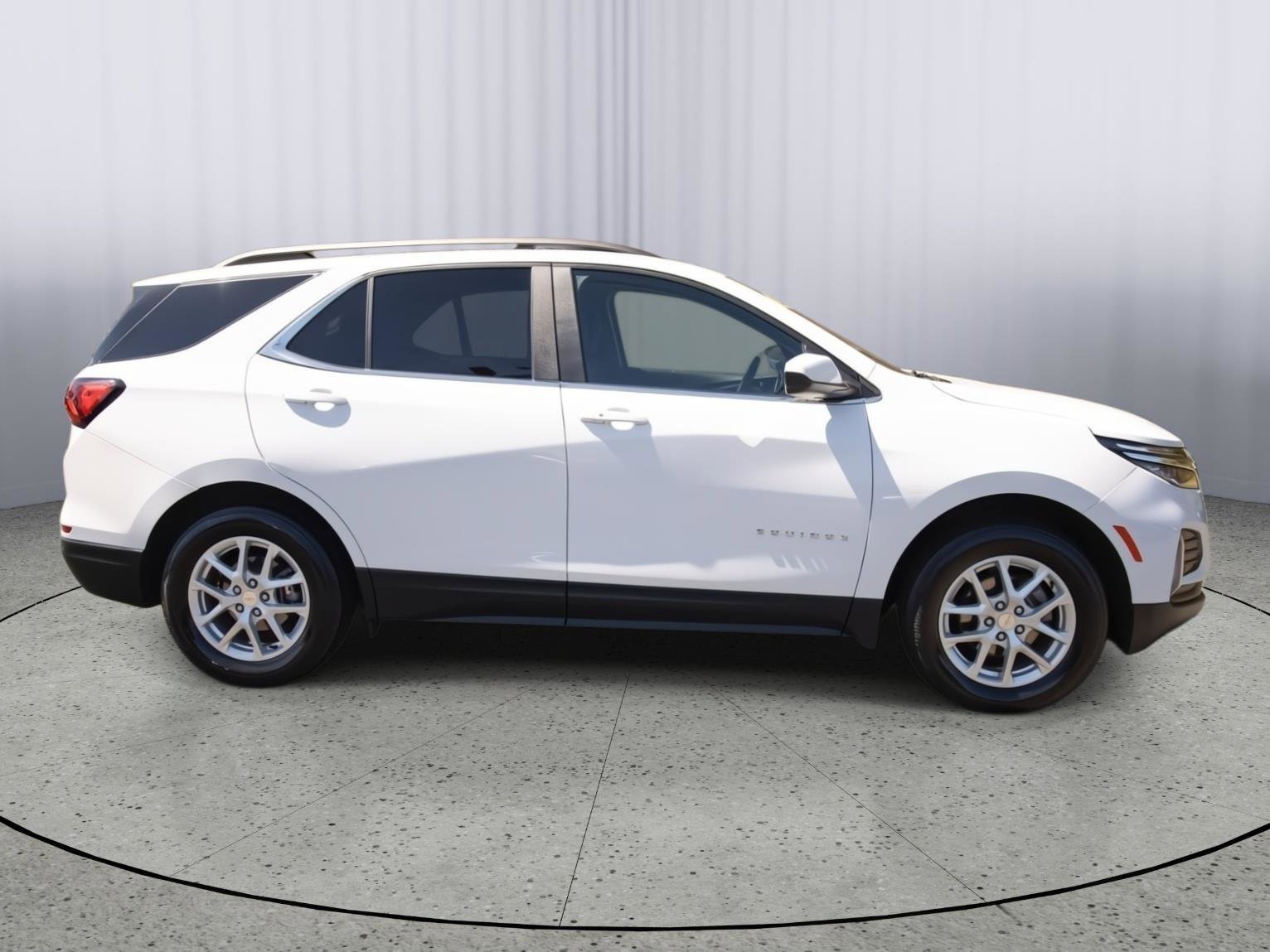 Used 2024 Chevrolet Equinox LT AWD/4WD image 23