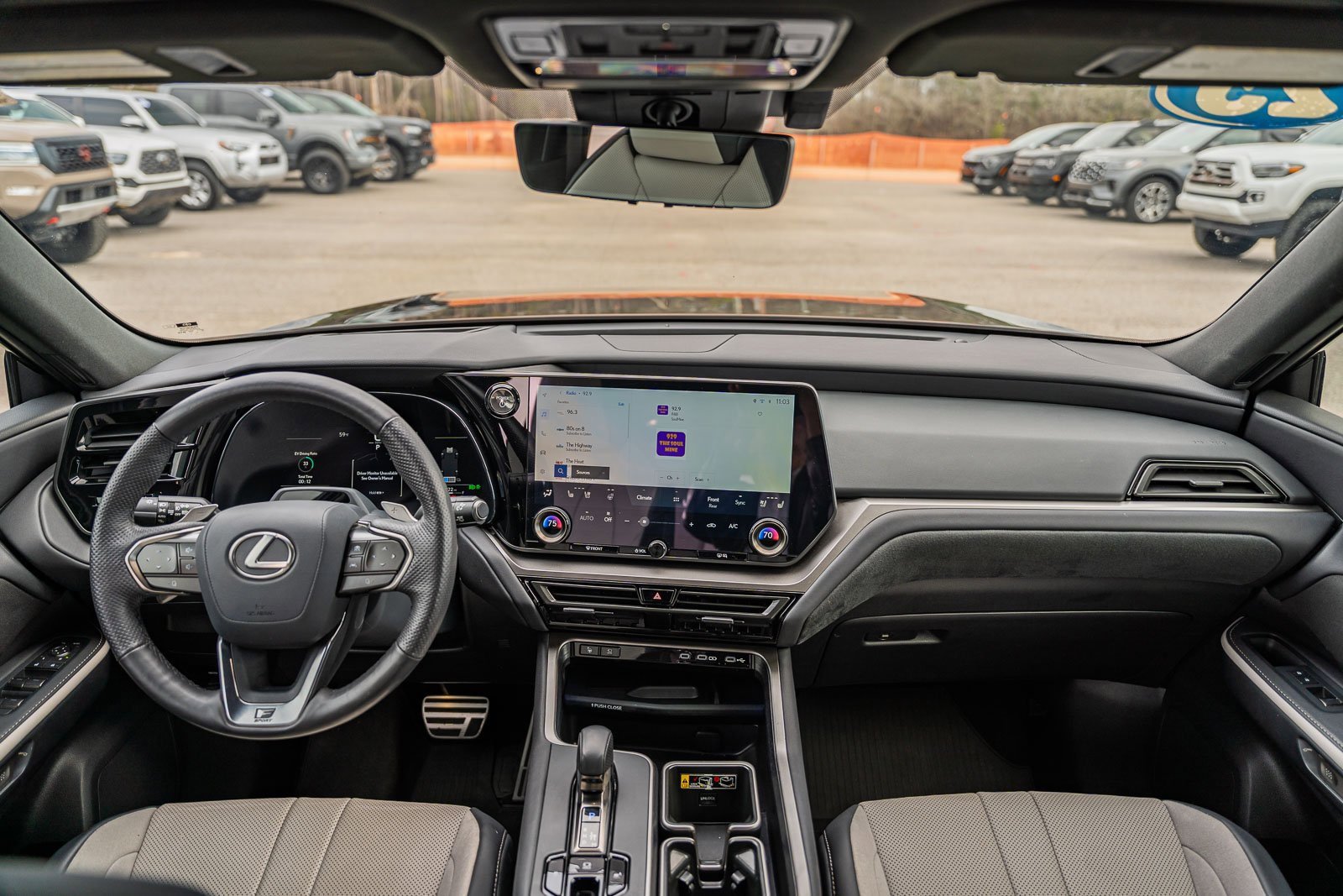 Used 2025 Lexus TX 500h AWD image 38