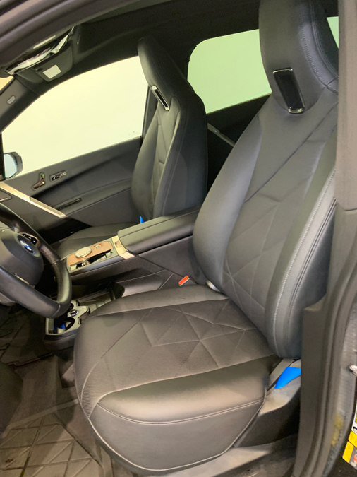 Used 2023 BMW iX xDrive50 w/ Premium Package AWD/4WD image 20
