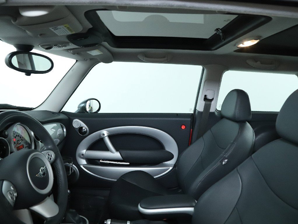 Used 2006 MINI Cooper Hardtop image 23
