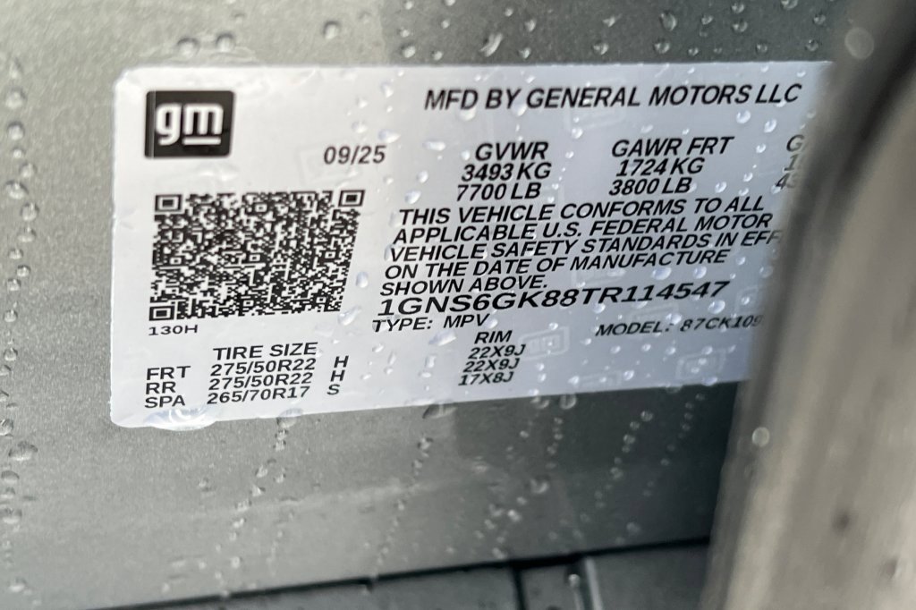 New 2026 Chevrolet Suburban High Country image 25