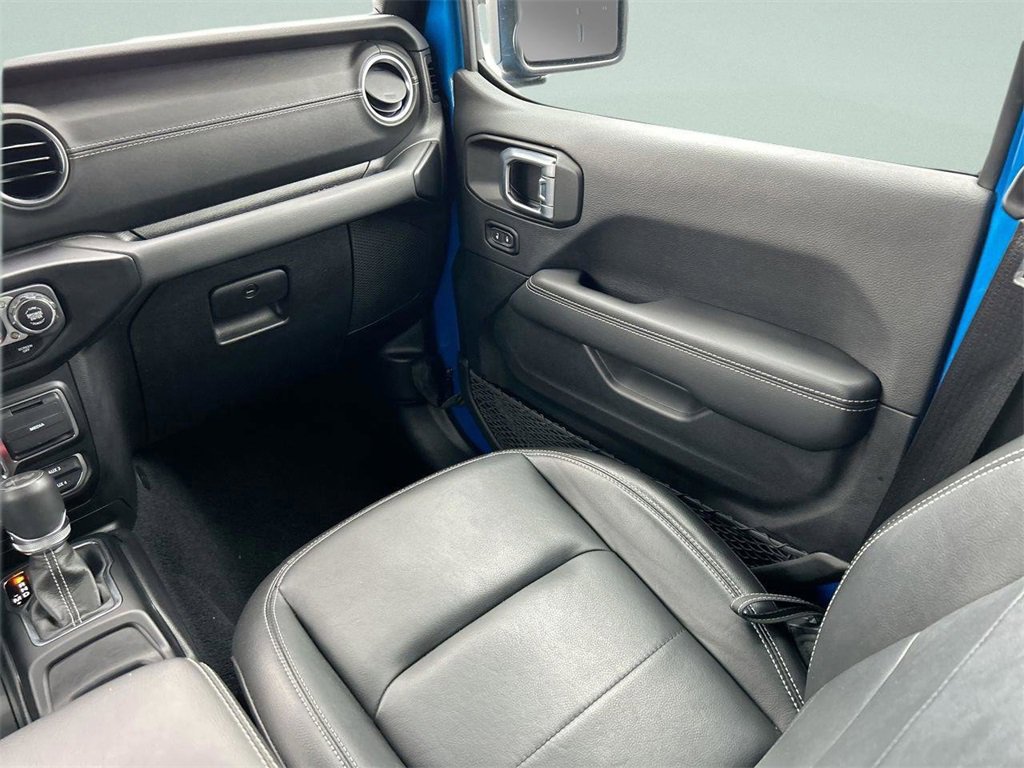 Used 2021 Jeep Wrangler Unlimited Sahara w/ Cold Weather Group image 10