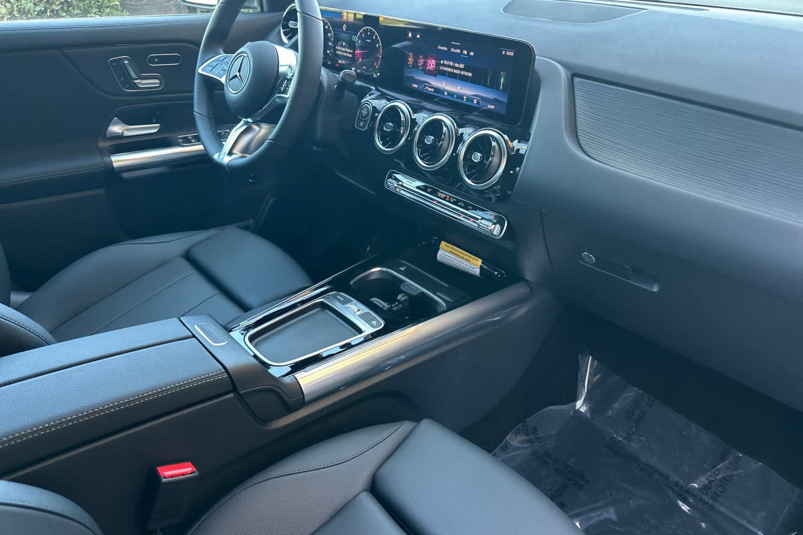 New 2026 Mercedes-Benz GLA 250 4MATIC image 15