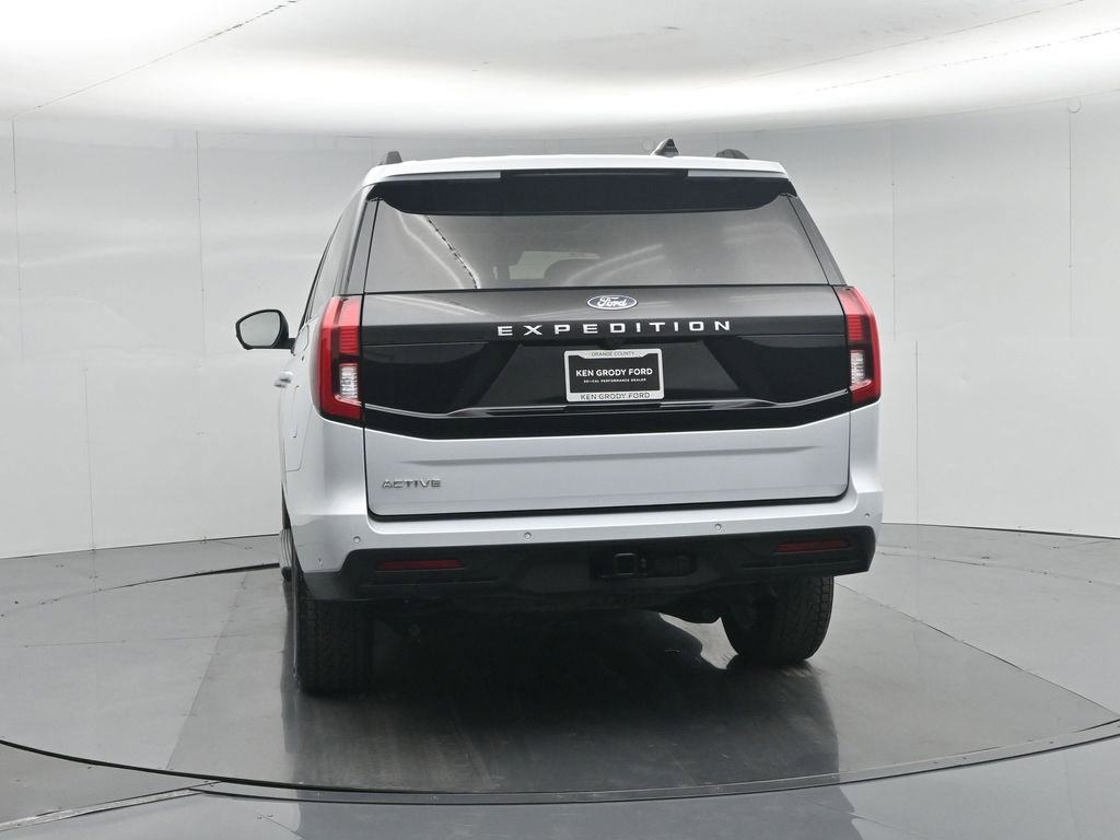 Used 2025 Ford Expedition Active AWD/4WD image 35