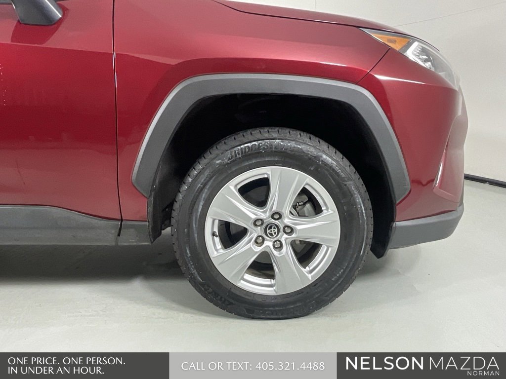 Used 2021 Toyota RAV4 XLE image 10