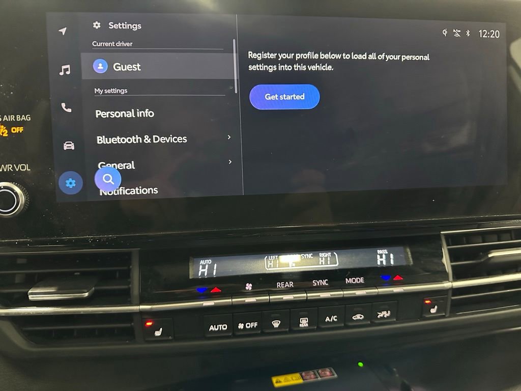 Used 2025 Toyota Sienna XSE image 36