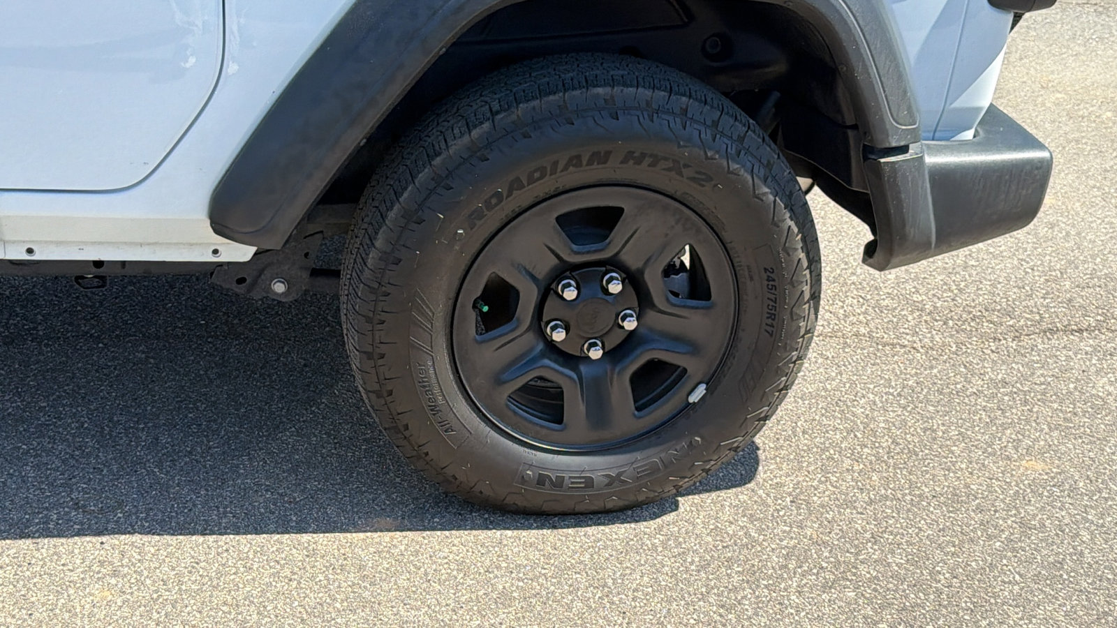 Used 2025 Jeep Wrangler Sport image 12