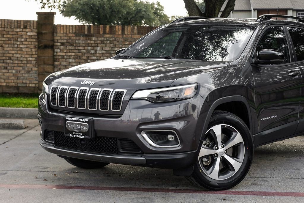 Used 2022 Jeep Cherokee Limited image 12