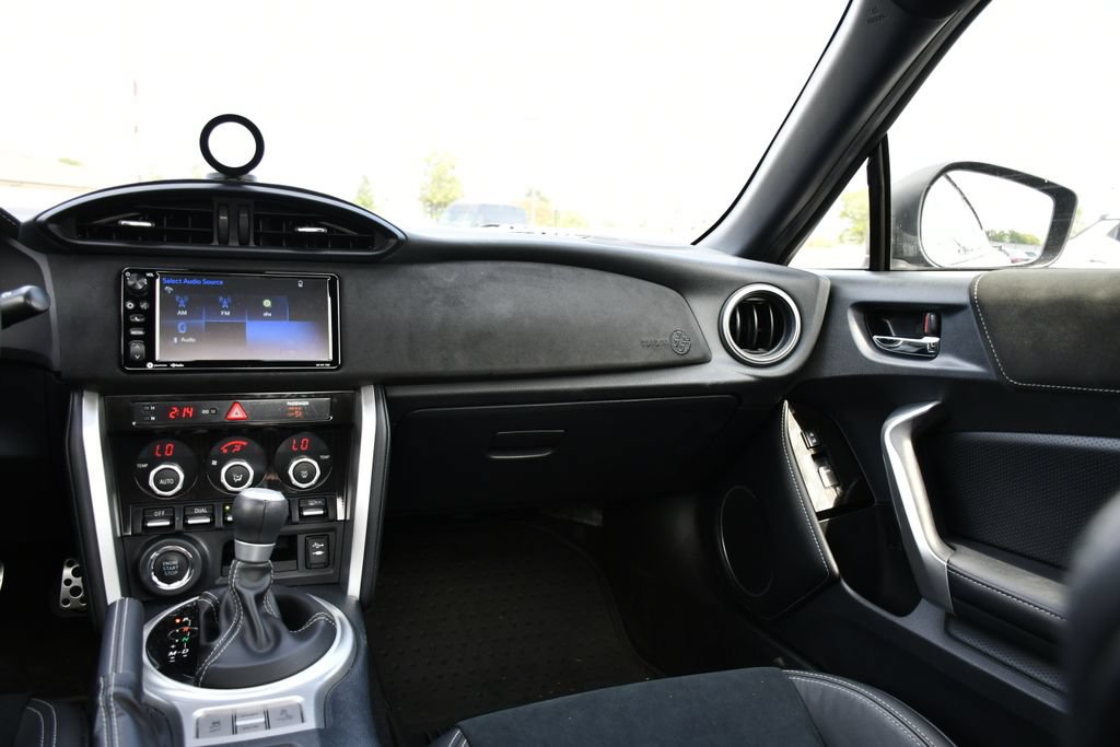 Used 2019 Toyota 86 RWD image 21