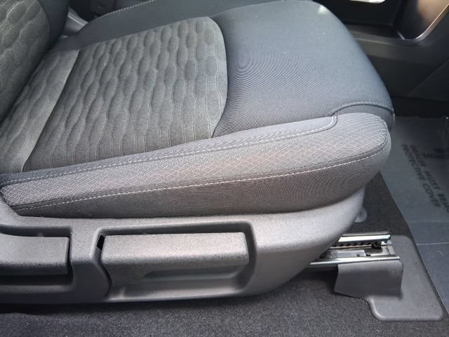 Certified 2025 Nissan Pathfinder SV w/ SV Premium Package FWD image 21