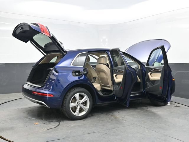 Used 2020 Audi Q5 Prestige w/ Prestige Package AWD/4WD image 49