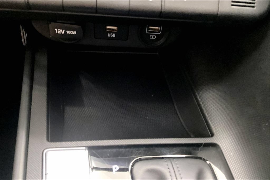 Certified 2021 Hyundai Elantra SEL FWD image 24