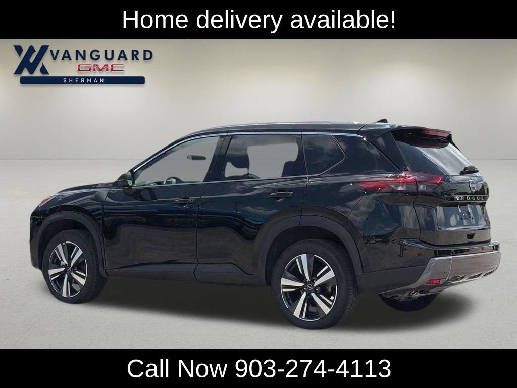 Used 2026 Nissan Rogue SL FWD image 3