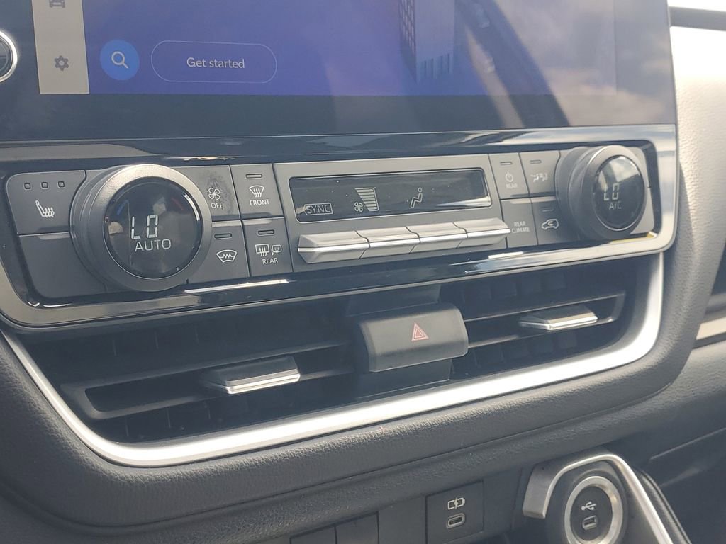 Certified 2024 Toyota Grand Highlander XLE FWD image 30