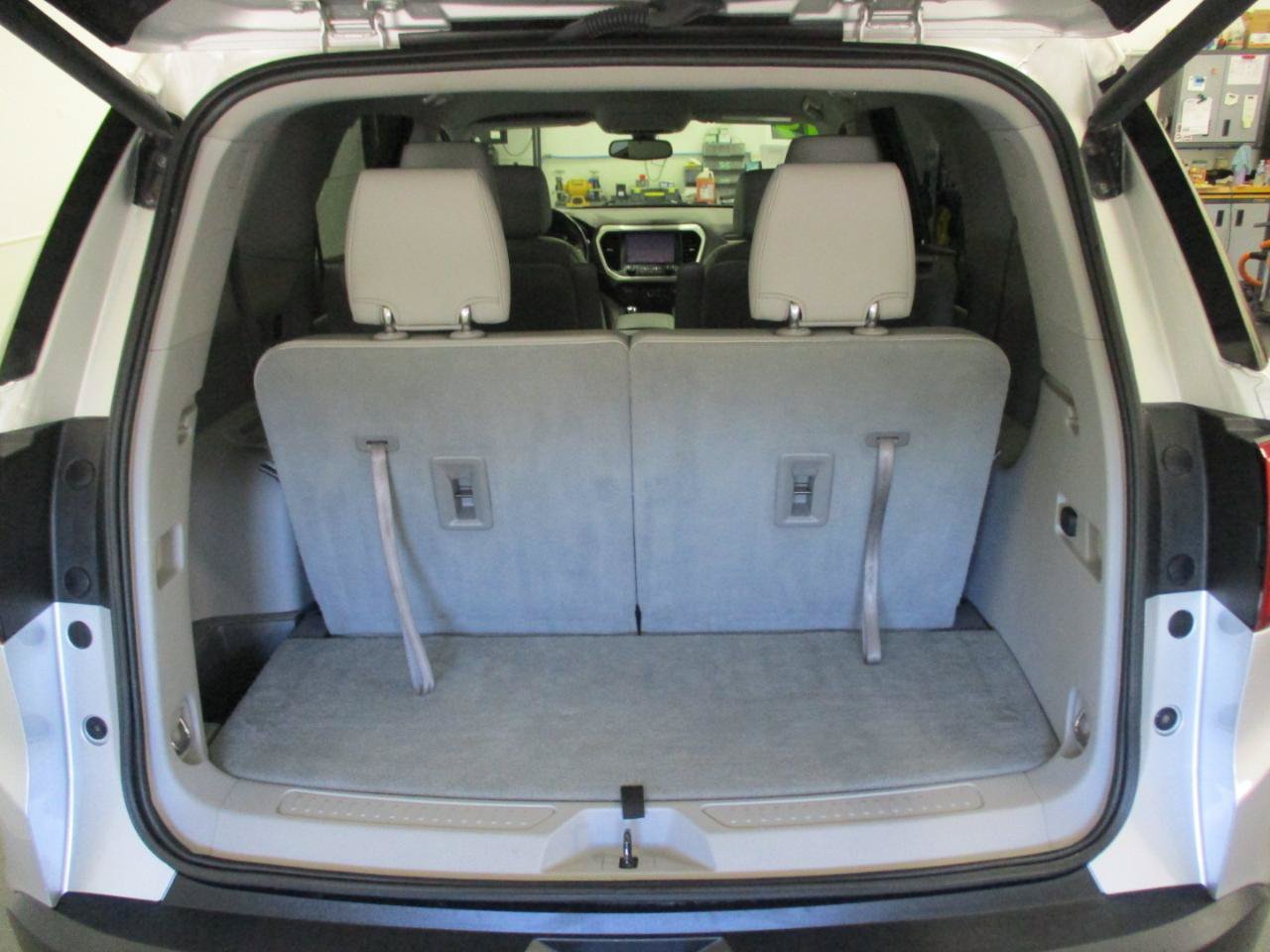 Used 2019 GMC Acadia SLT AWD/4WD image 15