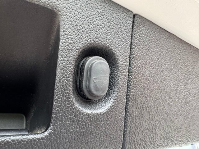 Used 2020 Chevrolet Suburban Premier AWD/4WD image 8