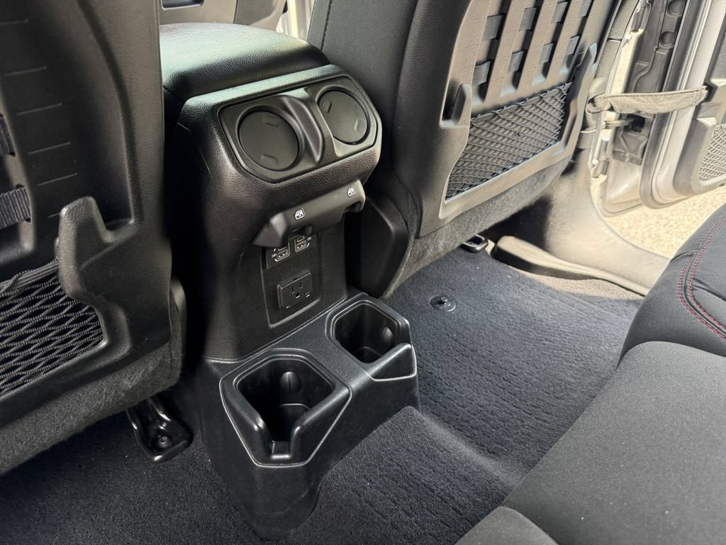 Used 2021 Jeep Wrangler Unlimited Rubicon AWD/4WD image 27