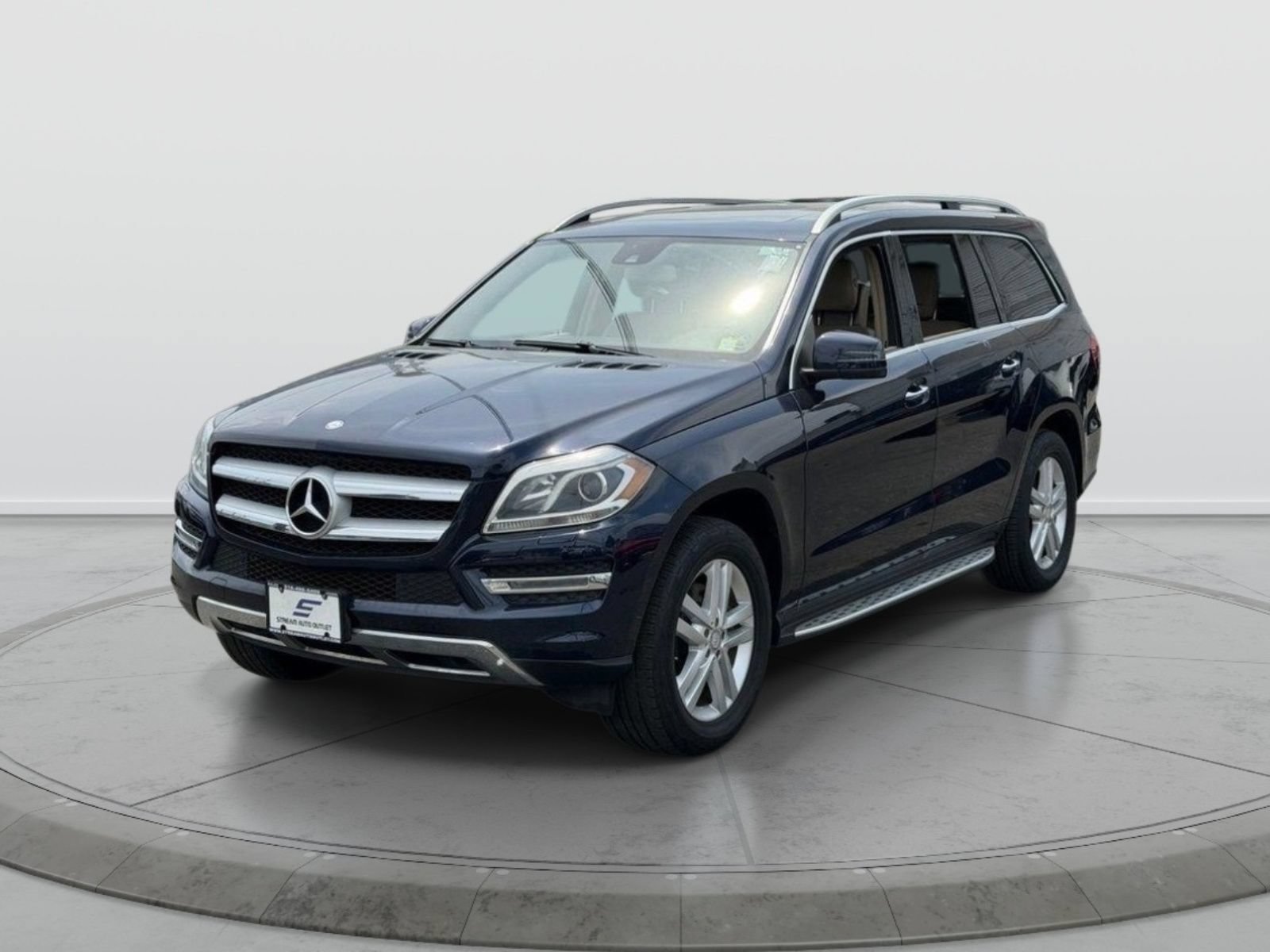 Used 2014 Mercedes-Benz GL 450 4MATIC image 3