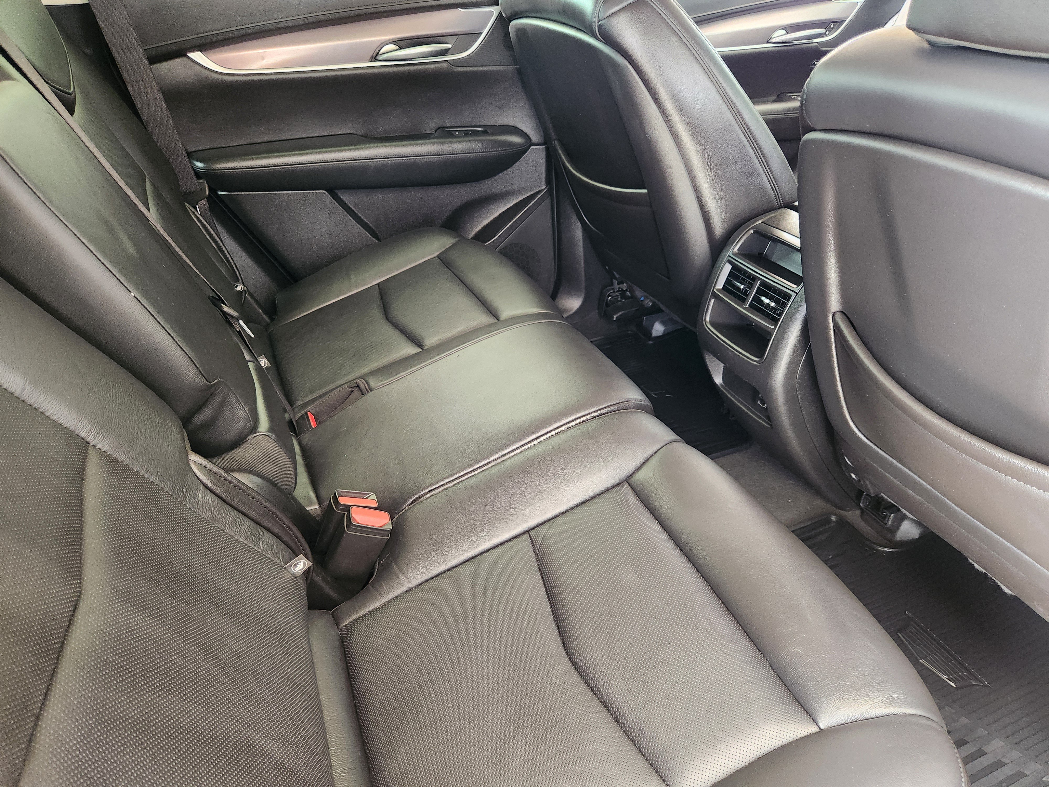 Used 2019 Cadillac XT5 Luxury FWD image 34