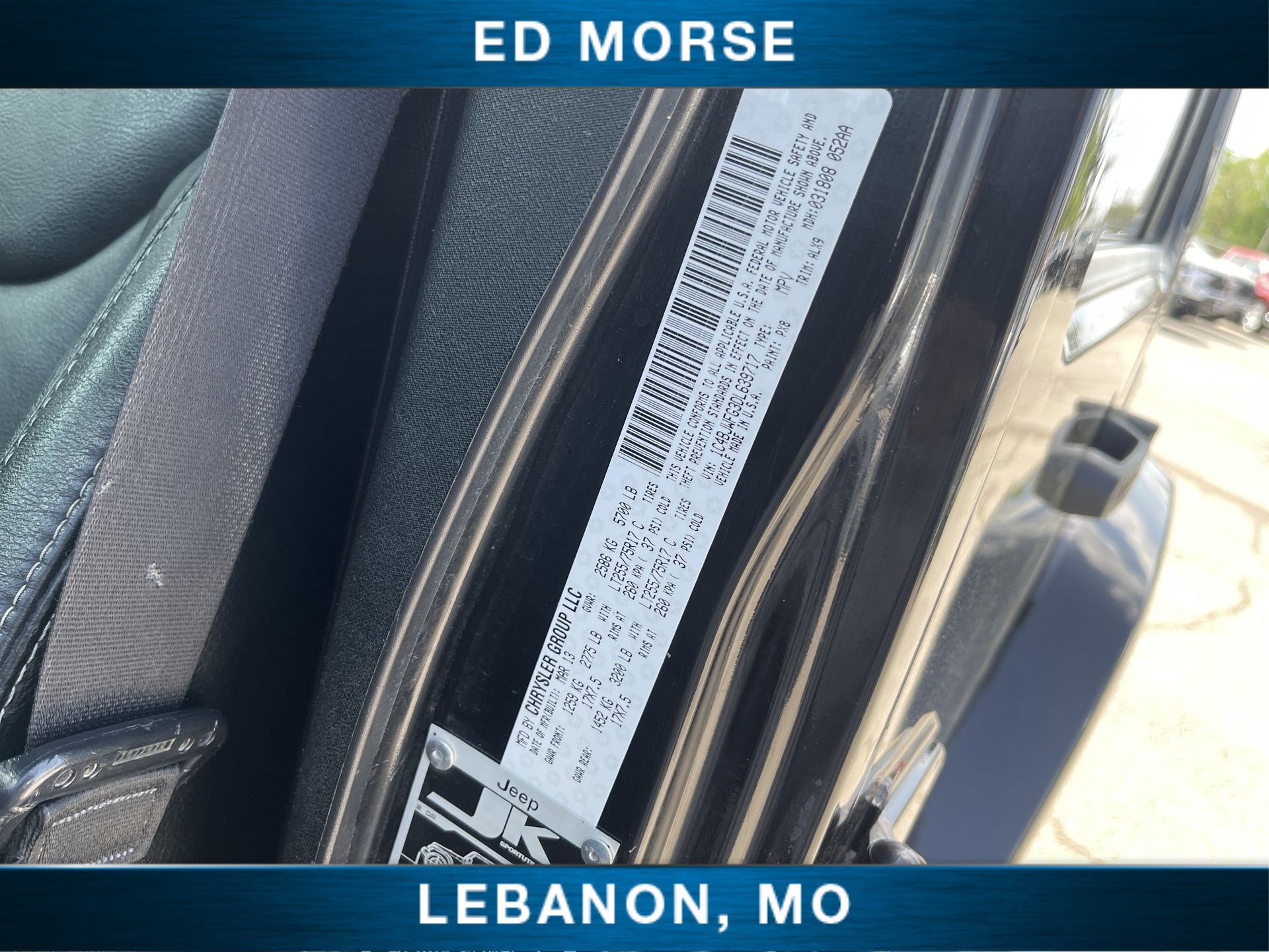 Used 2013 Jeep Wrangler Unlimited Rubicon w/ Connectivity Group image 31